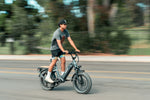 Himiway-Big-Dog-Step-Thru-Cargo-Commuting-E-Bike-Rider-Standing